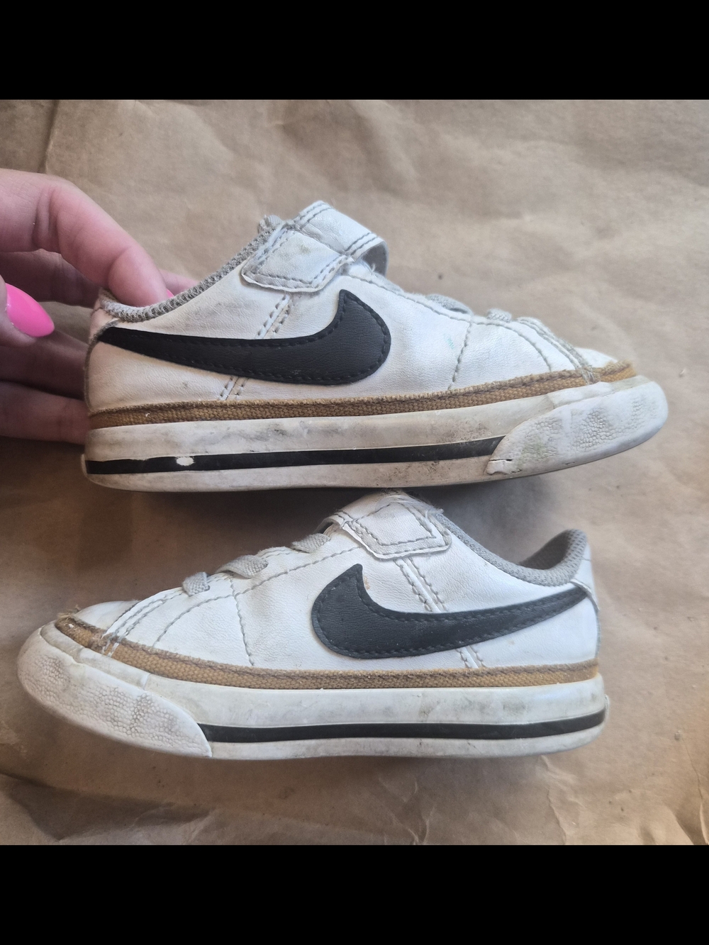 Nike White and Black Kids Velcro Sneakers